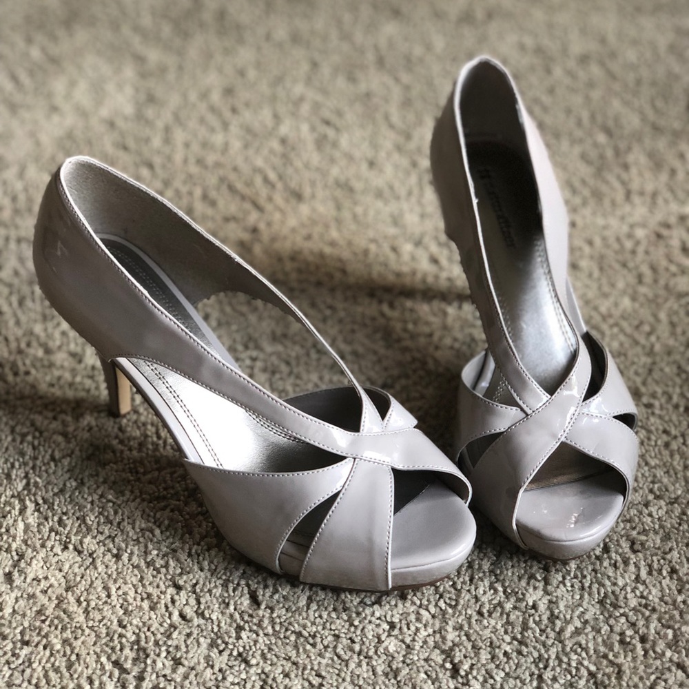 Naturalizer taupe peep toe heels 8